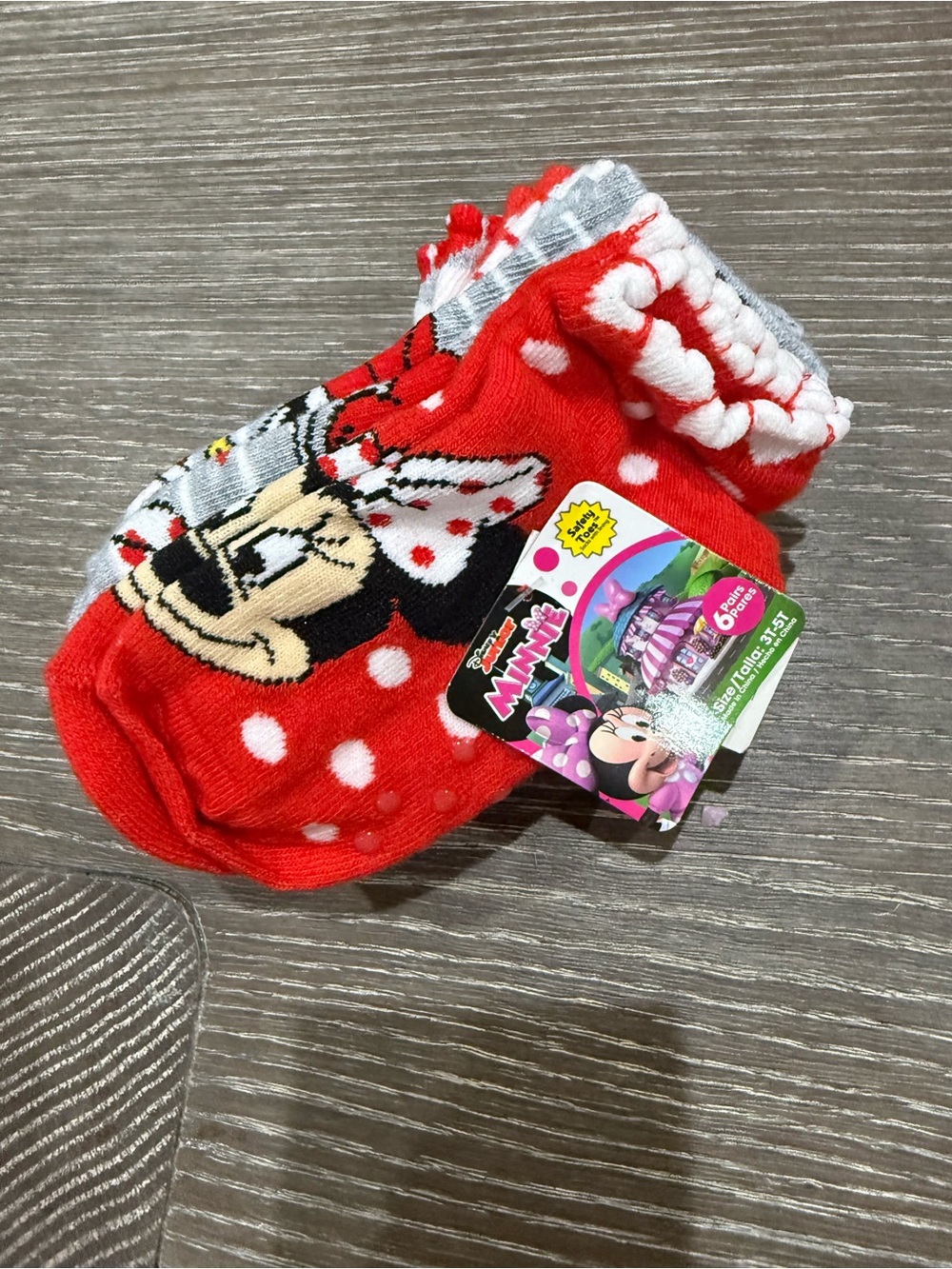 NWT Size 3T-5T Disney Minnie Mouse Red & White Polka Dot 6 pairs of Socks